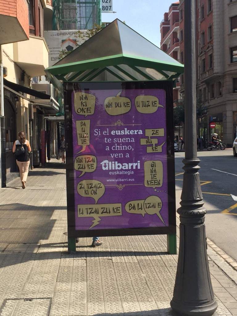 Campaña Ulibarri en marquesinas en Bilbao